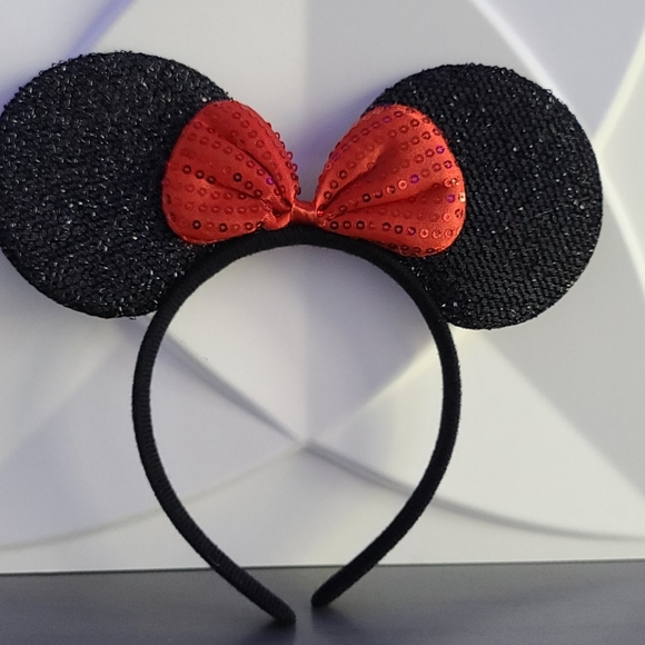 New Minnie Mouse ears headband with bow - Picture 3 of 3